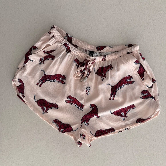 Light Pink Tiger Print Short Shorts - Picture 3 of 8